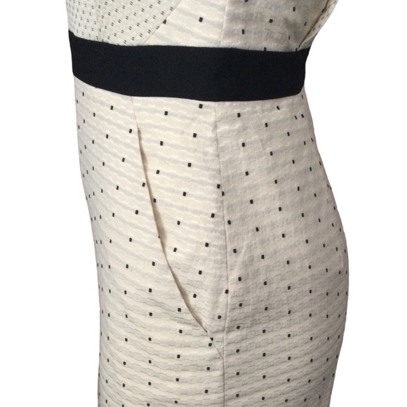 Piazza Sempione Sleeveless Knee Length Dress - Picture 5 of 9